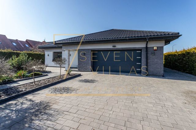 dom wolnostojący, 4 pokoje Lesznowola. Zdjęcie 3