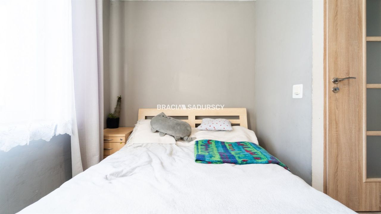 dom szeregowy, 13 pokoi Kraków, ul. Powstańców Wielkopolskich. Zdjęcie 8