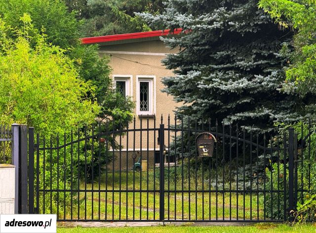 dom wolnostojący, 3 pokoje Stare Grochale. Zdjęcie 1