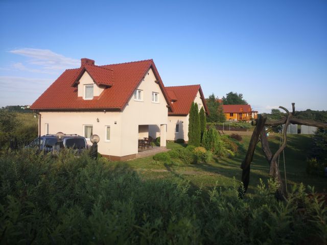 dom wolnostojący, 3 pokoje Rybical. Zdjęcie 2