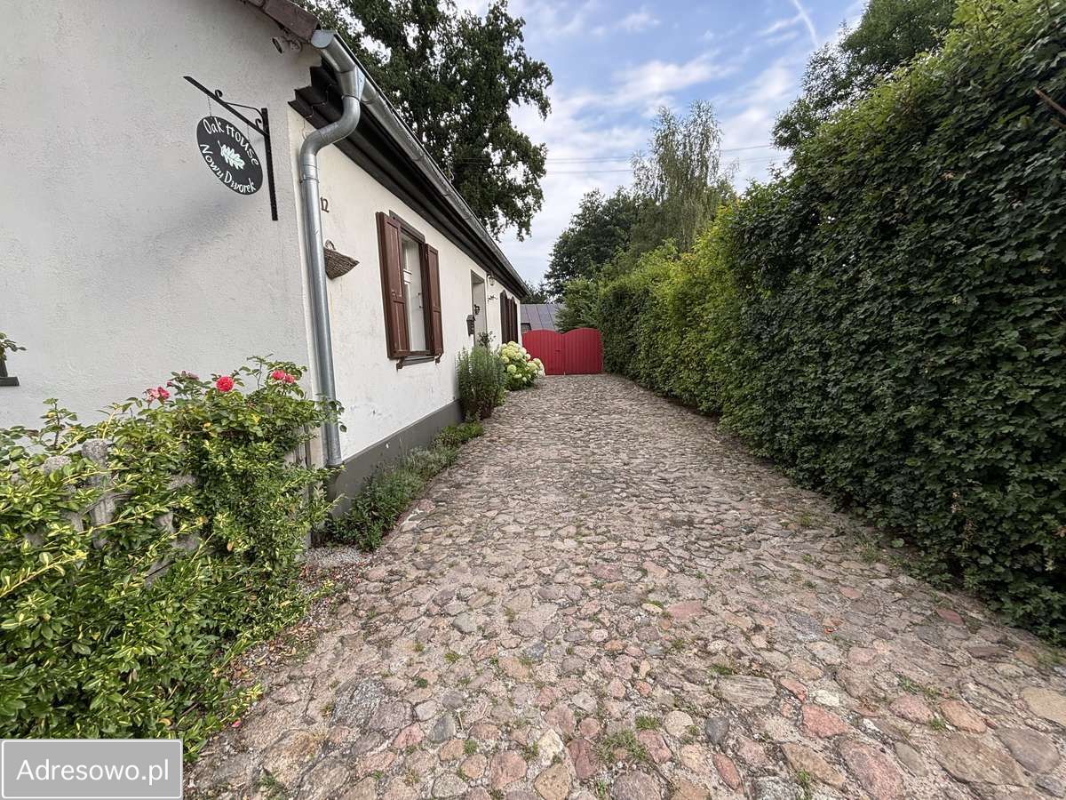 dom wolnostojący, 4 pokoje Nowy Dworek. Zdjęcie 13