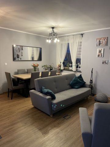 Mieszkanie 3-pokojowe Brzeg. Zdjęcie 1