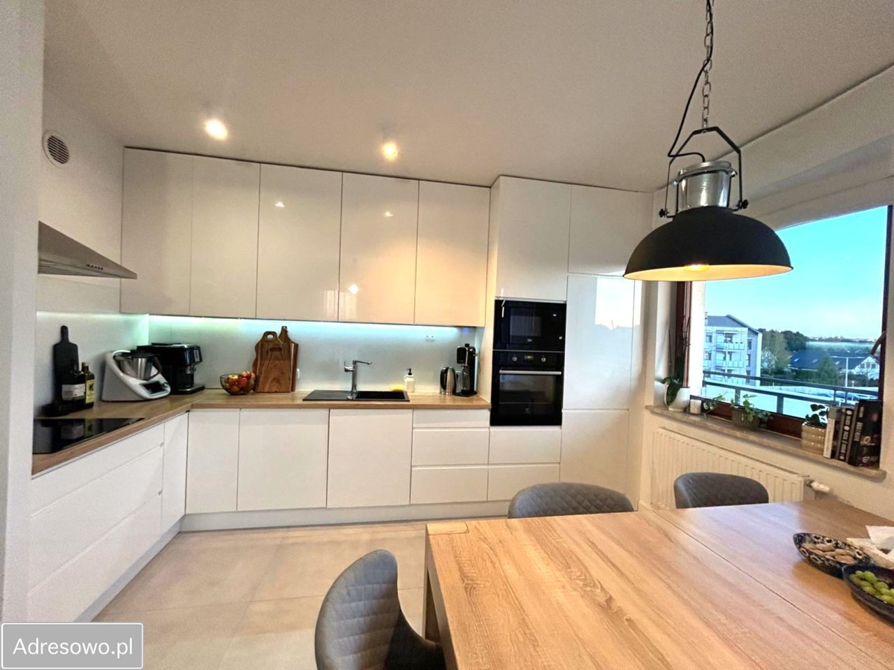 Mieszkanie 3-pokojowe Piła, ul. Kazimierza Wielkiego. Zdjęcie 3