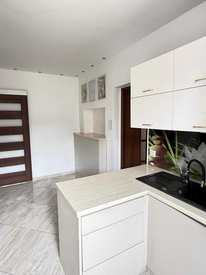 Mieszkanie 3-pokojowe Ludwikowice Kłodzkie. Zdjęcie 2