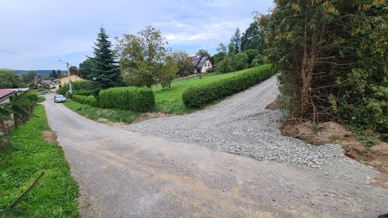 Działka budowlana Uherce Mineralne. Zdjęcie 14