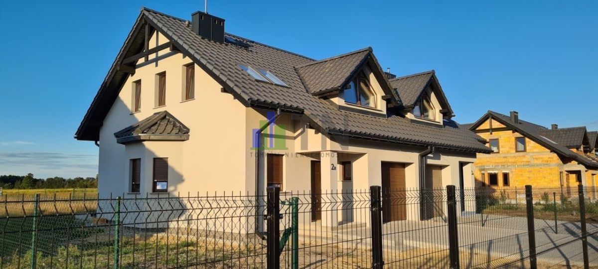 bliźniak, 5 pokoi Chrząstawa Mała. Zdjęcie 13