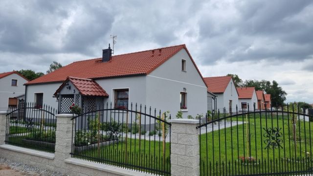dom wolnostojący, 4 pokoje Miłoszyce, ul. Średnia. Zdjęcie 1
