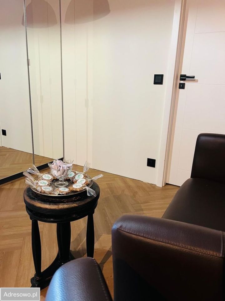 dom wolnostojący, 3 pokoje Chorzów Centrum. Zdjęcie 2