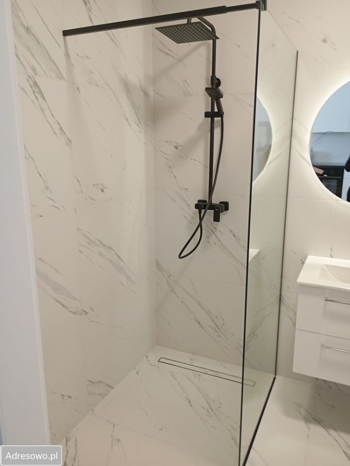 Mieszkanie 2-pokojowe Zamienie. Zdjęcie 2