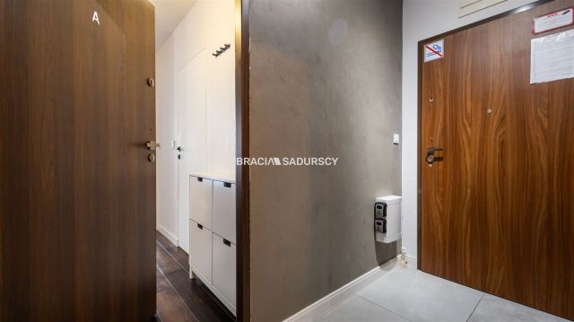 Mieszkanie 4-pokojowe Kraków Czyżyny, ul. bp. Piotra Tomickiego. Zdjęcie 22