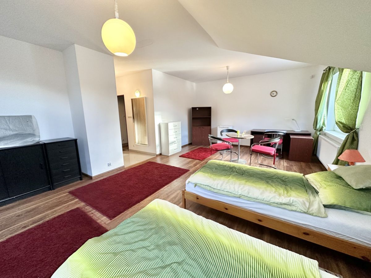 dom wolnostojący, 10 pokoi Bojano. Zdjęcie 16