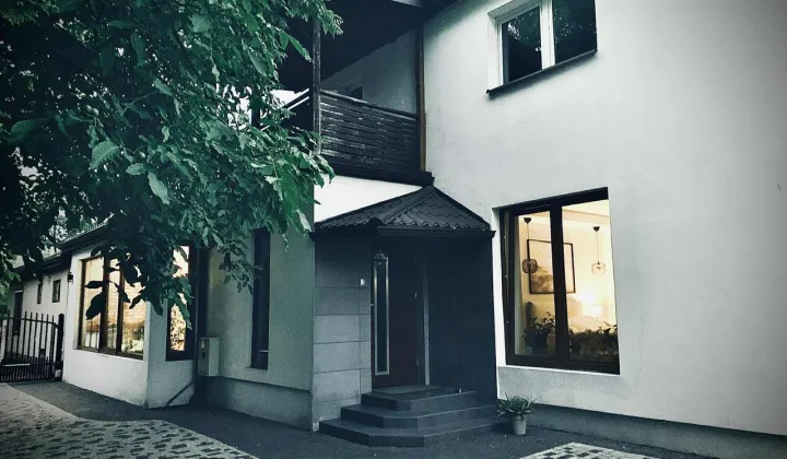 dom wolnostojący, 4 pokoje Skierniewice Centrum, ul. Stefana Batorego