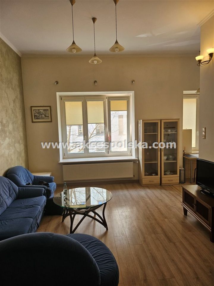 Mieszkanie 3-pokojowe Warszawa Śródmieście, ul. Emilii Plater. Zdjęcie 2