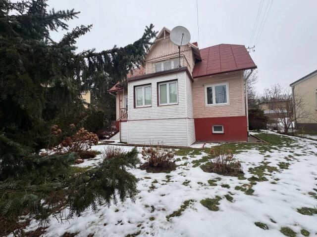 dom, 4 pokoje Krosno. Zdjęcie 1