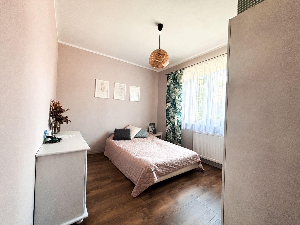 dom wolnostojący, 6 pokoi Charbrowo, ul. Dębowa. Zdjęcie 18