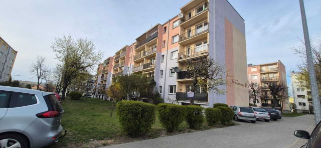 Mieszkanie 3-pokojowe Zduńska Wola, ul. Getta Żydowskiego. Zdjęcie 1