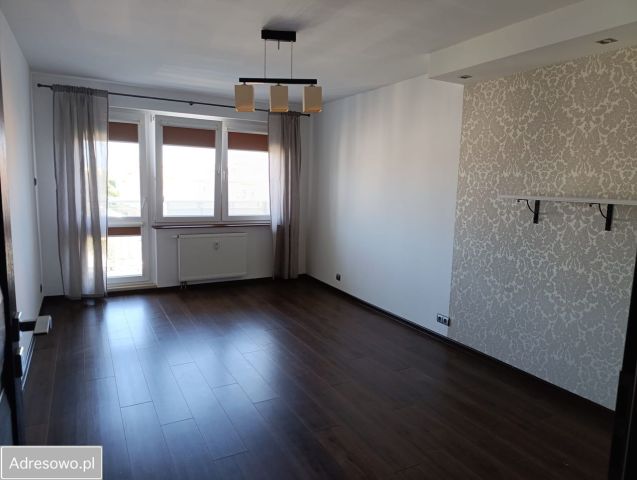 Mieszkanie 3-pokojowe Oleśnica Centrum, ul. Małopolna. Zdjęcie 1