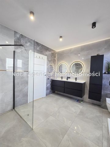 dom wolnostojący, 4 pokoje Jedlina-Zdrój. Zdjęcie 12