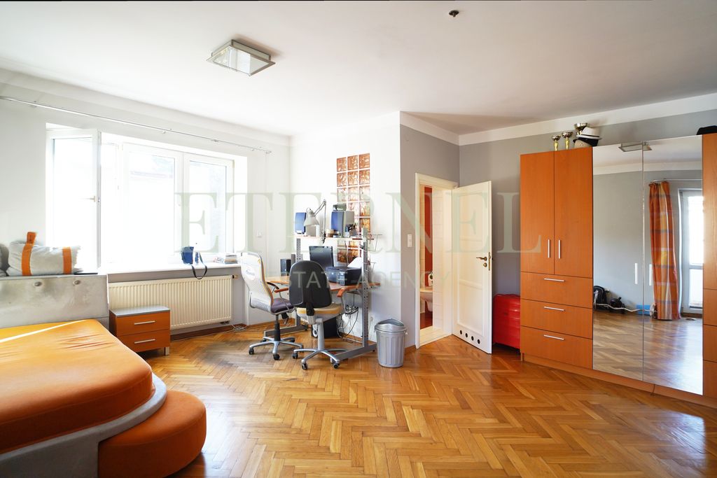 dom wolnostojący, 7 pokoi Kraków Bronowice, ul. Wojciecha Halczyna. Zdjęcie 12