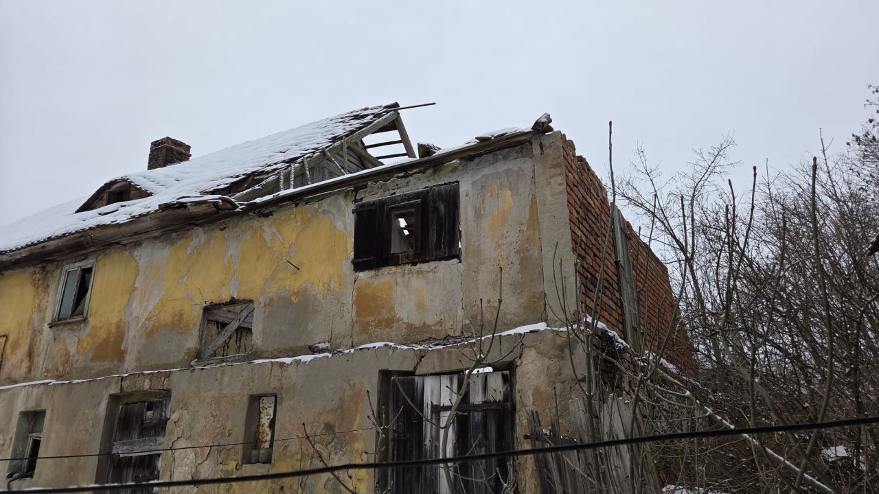 dom wolnostojący, 7 pokoi Henryków Lubański, 96. Zdjęcie 4