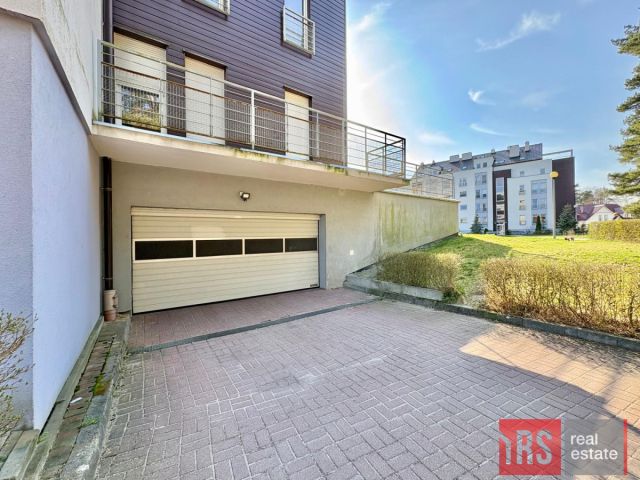 Garaż/miejsce parkingowe Zielona Góra, ul. Cisowa. Zdjęcie 1