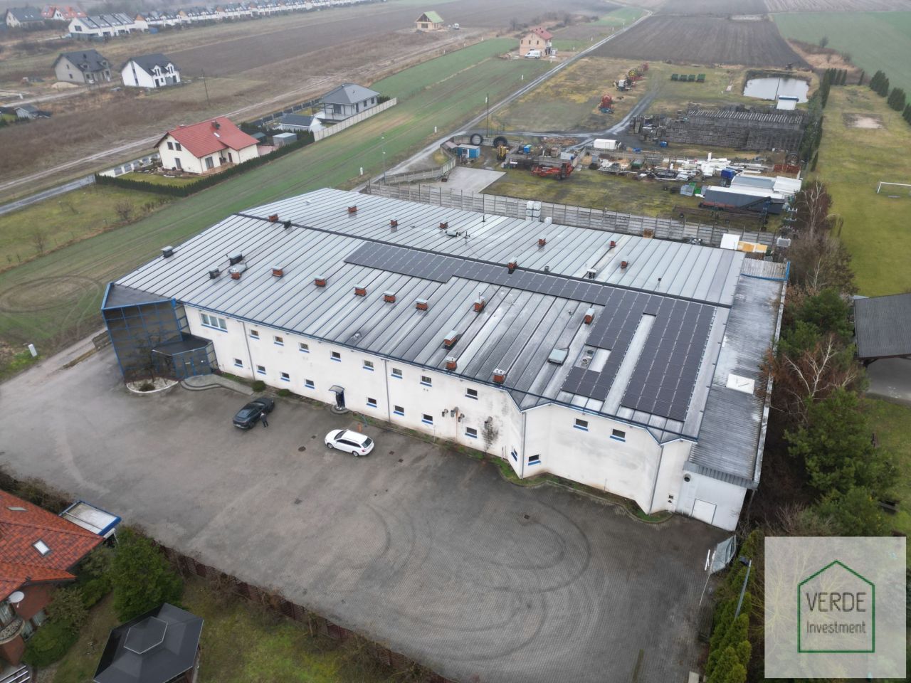 Hala/magazyn Biernatki, al. Flensa. Zdjęcie 2