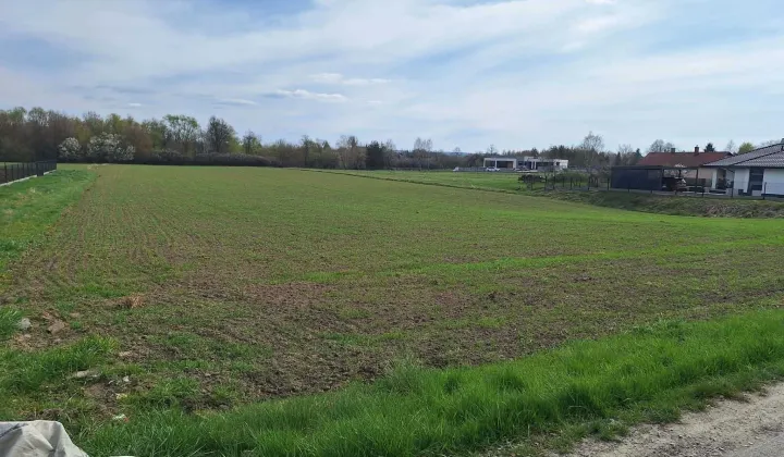 Działka budowlana Brzeźnica, ul. Wałowa