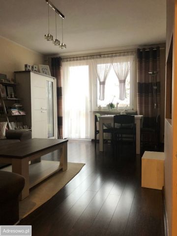 Mieszkanie 3-pokojowe Zawadzkie, ul. Powstańców Śląskich. Zdjęcie 1
