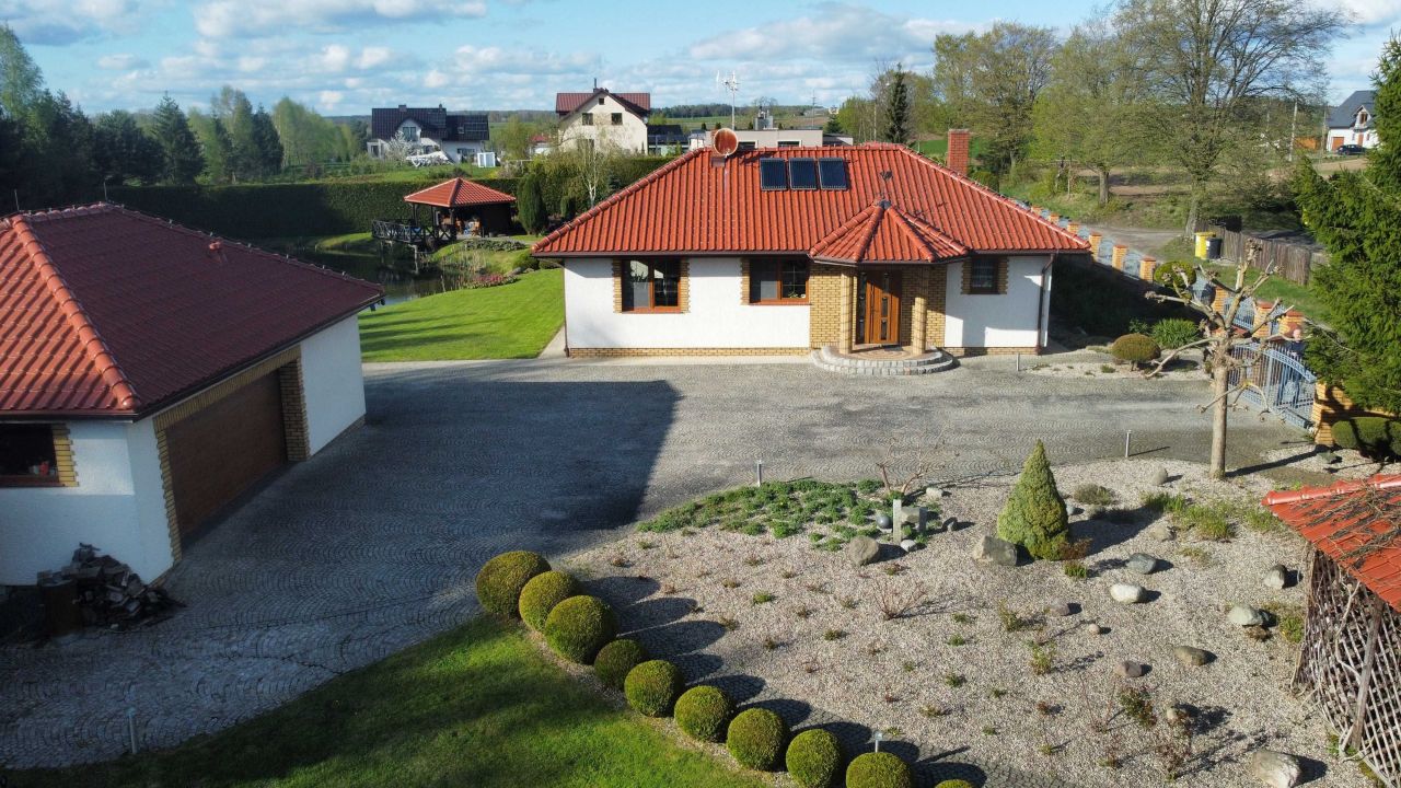 dom wolnostojący Liniewko Kościerskie. Zdjęcie 3