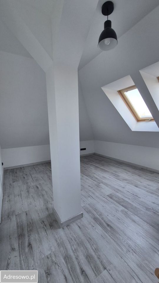 dom wolnostojący, 4 pokoje Gościęcice. Zdjęcie 11