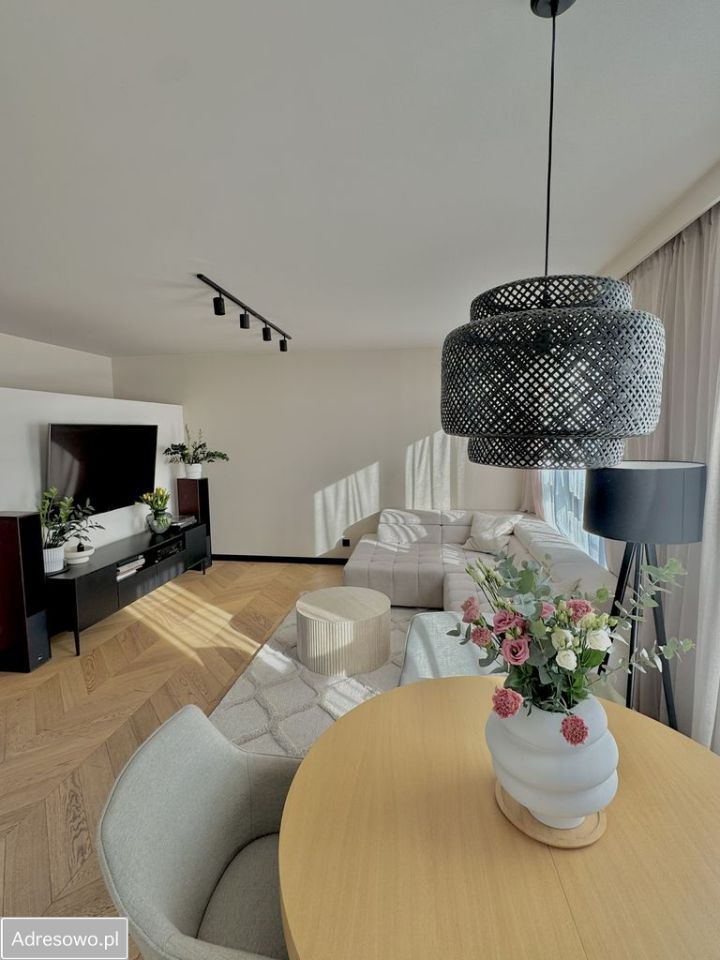 Mieszkanie 4-pokojowe Wrocław Jagodno, ul. Edmunda Kajdasza. Zdjęcie 1