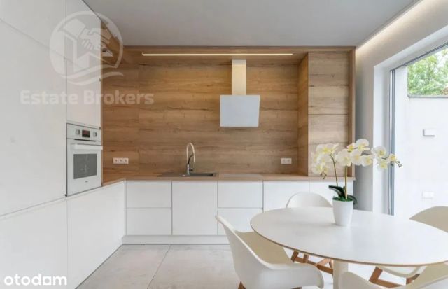 bliźniak, 6 pokoi Wrocław Krzyki, ul. gen. Stefana Grota-Roweckiego. Zdjęcie 1