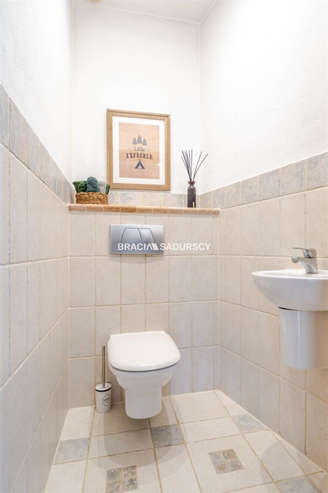 dom wolnostojący, 6 pokoi Mogilany. Zdjęcie 31