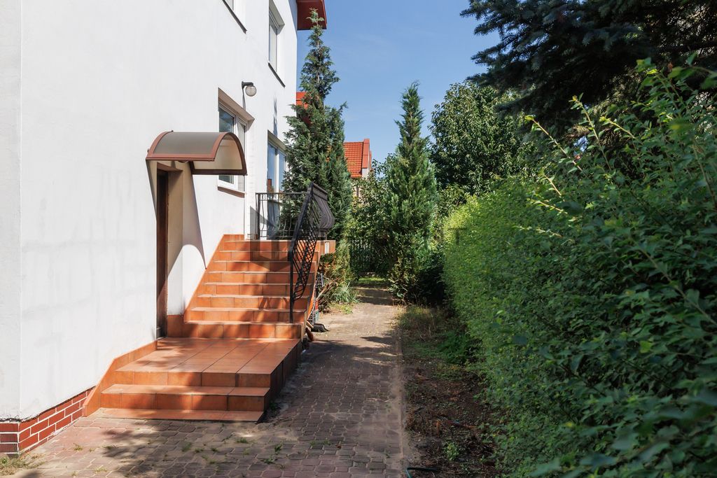 dom wolnostojący, 10 pokoi Marki. Zdjęcie 28