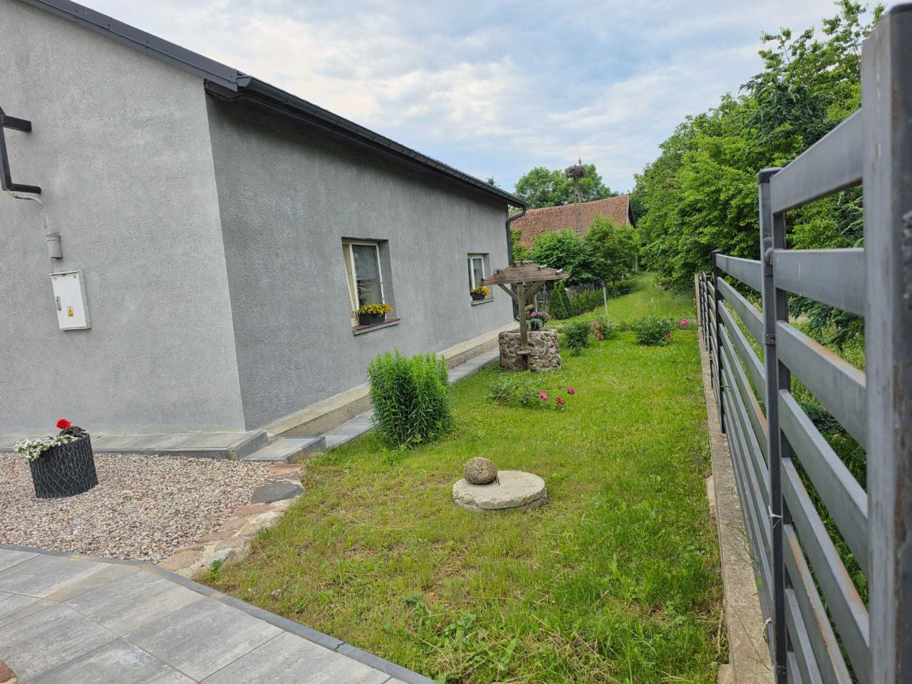 dom wolnostojący, 3 pokoje Worławki. Zdjęcie 1