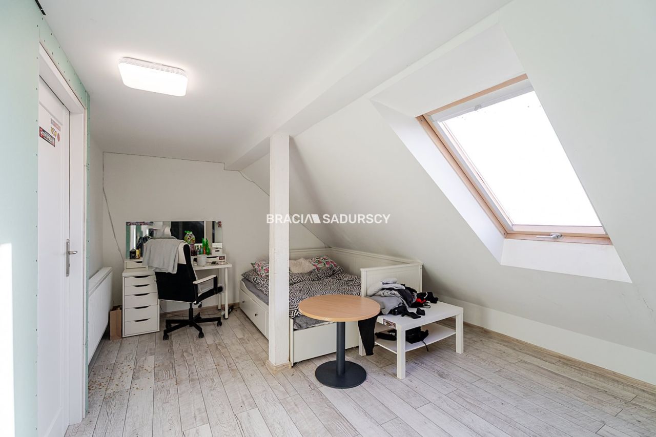 bliźniak, 5 pokoi Libertów, ul. Sportowców. Zdjęcie 9