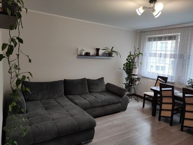 Mieszkanie 3-pokojowe Brzeg Dolny. Zdjęcie 1