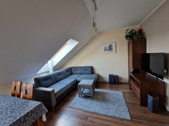 Mieszkanie 3-pokojowe Gdynia Wielki Kack, ul. ks. Jana Pawła Siega. Zdjęcie 1