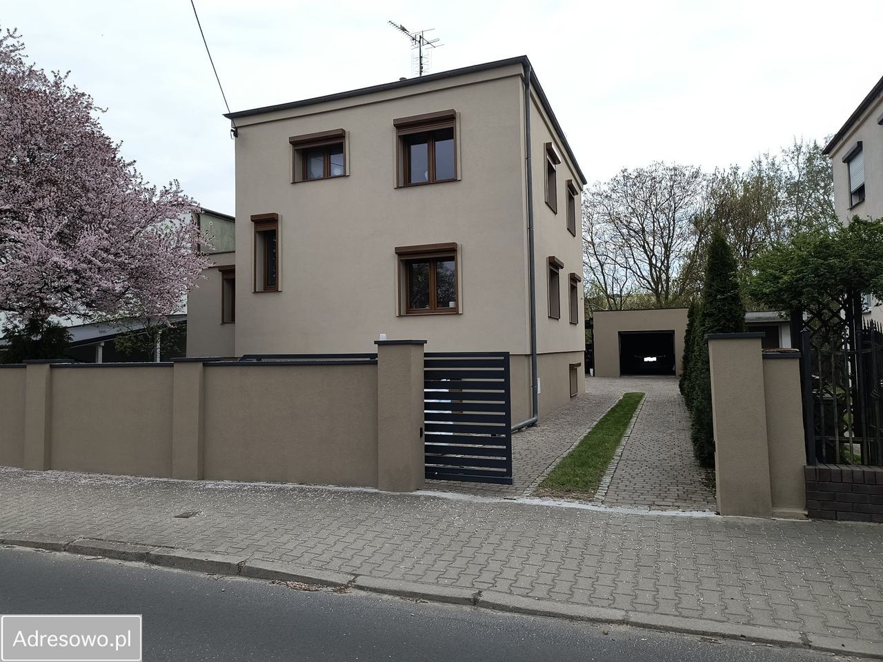 dom wolnostojący, 5 pokoi Luboń, ul. 3 Maja. Zdjęcie 1