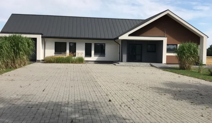 Lokal Miączyn, Grabowiecka