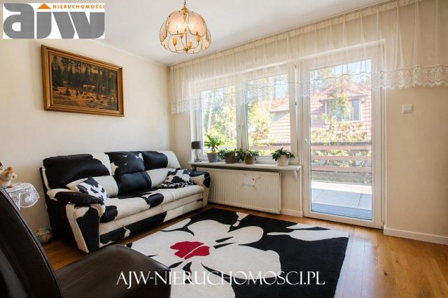 dom wolnostojący, 9 pokoi Laski, gmina Izabelin. Zdjęcie 5
