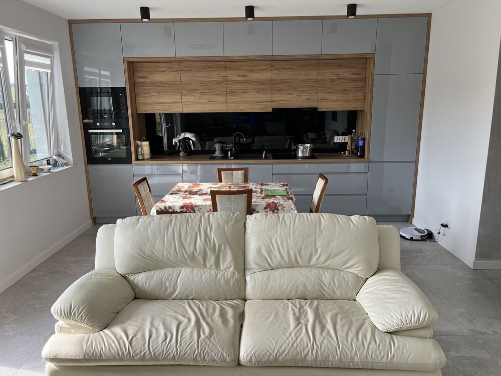 Mieszkanie 4-pokojowe Mielec. Zdjęcie 2