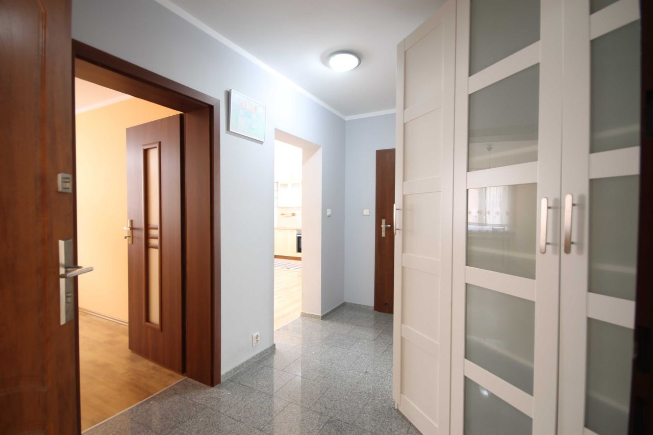 Mieszkanie 3-pokojowe Oława, ul. Jarosława Iwaszkiewicza. Zdjęcie 2