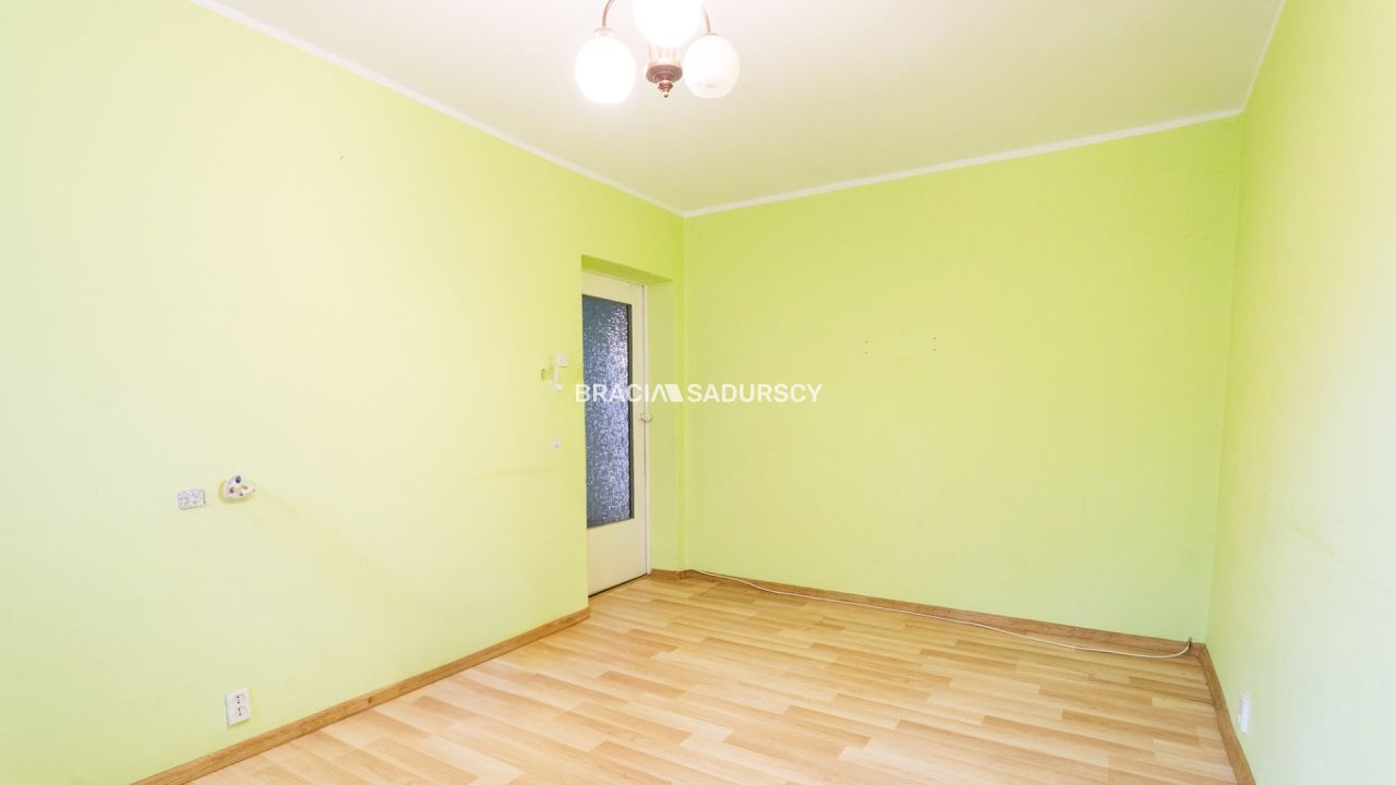 Mieszkanie 4-pokojowe Kraków Czyżyny, os. Dywizjonu 303. Zdjęcie 8