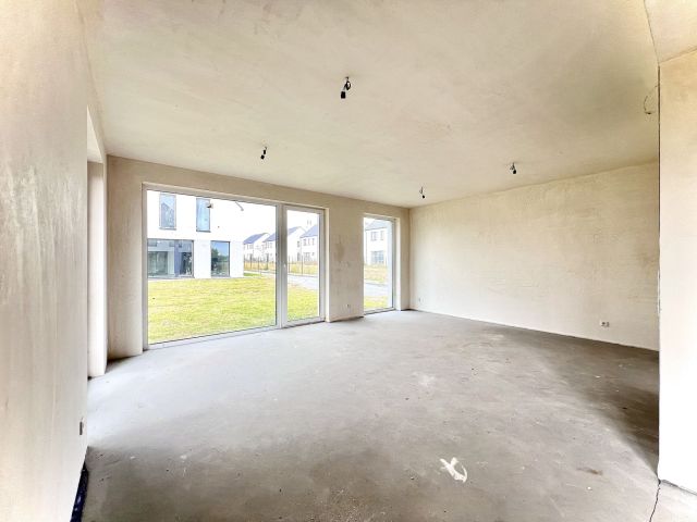 dom wolnostojący, 5 pokoi Mników. Zdjęcie 4