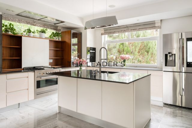 dom wolnostojący, 7 pokoi Chyliczki. Zdjęcie 10