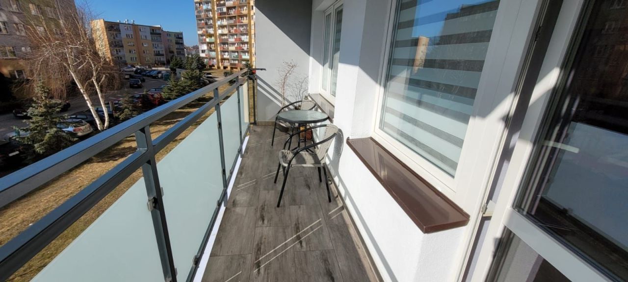 Mieszkanie 3-pokojowe Bełchatów, os. Okrzei. Zdjęcie 4