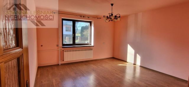 dom wolnostojący, 7 pokoi Podzamcze, ul. Zuzanka. Zdjęcie 3