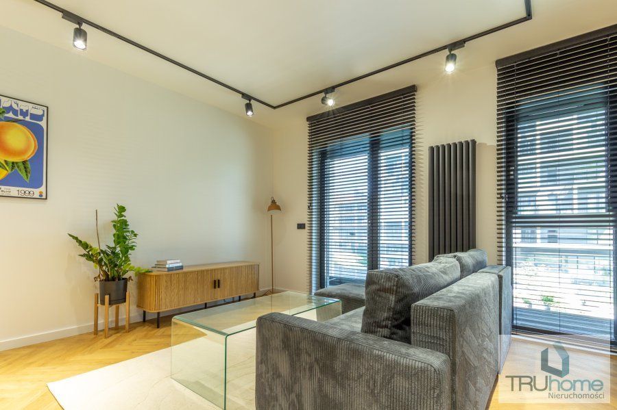 Mieszkanie 1-pokojowe Katowice Śródmieście, ul. Henryka Mikołaja Góreckiego. Zdjęcie 2