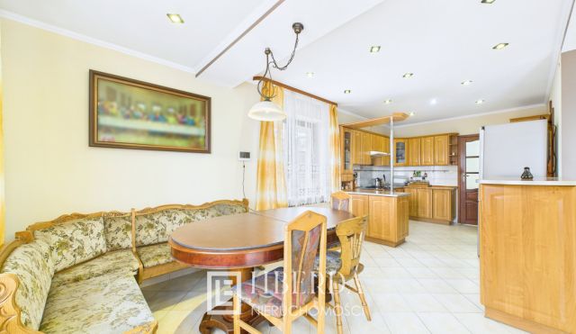 dom wolnostojący, 6 pokoi Zakrzów. Zdjęcie 16